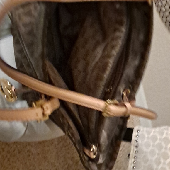Michael Kors  purse/bag - Picture 2 of 3